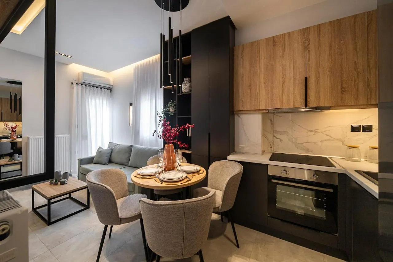 Juno By Halu! Stylish Apt In The Center Thessaloniki 0*,
